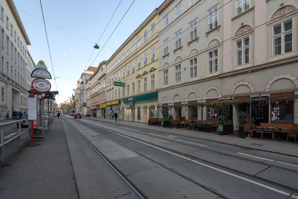 Ruhelage Im Zentrum Nahe Schottentor-Contactless Self-Check-In ウィーン エクステリア 写真